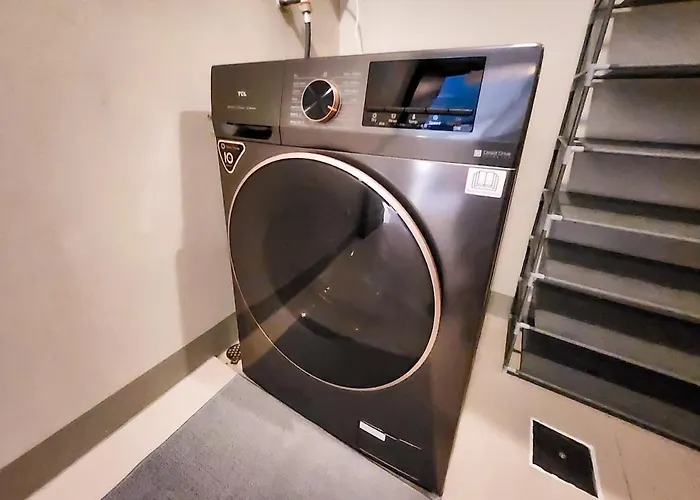 Travellers Haven 3br Bgc, Bathtub, Xbox, 200mbps *