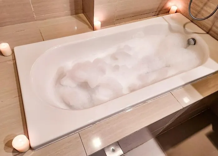 شقة Travellers Haven 3br Bgc, Bathtub, Xbox, 200mbps