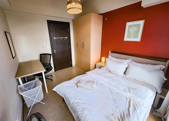 Travellers Haven 3br Bgc, Bathtub, Xbox, 200mbps *